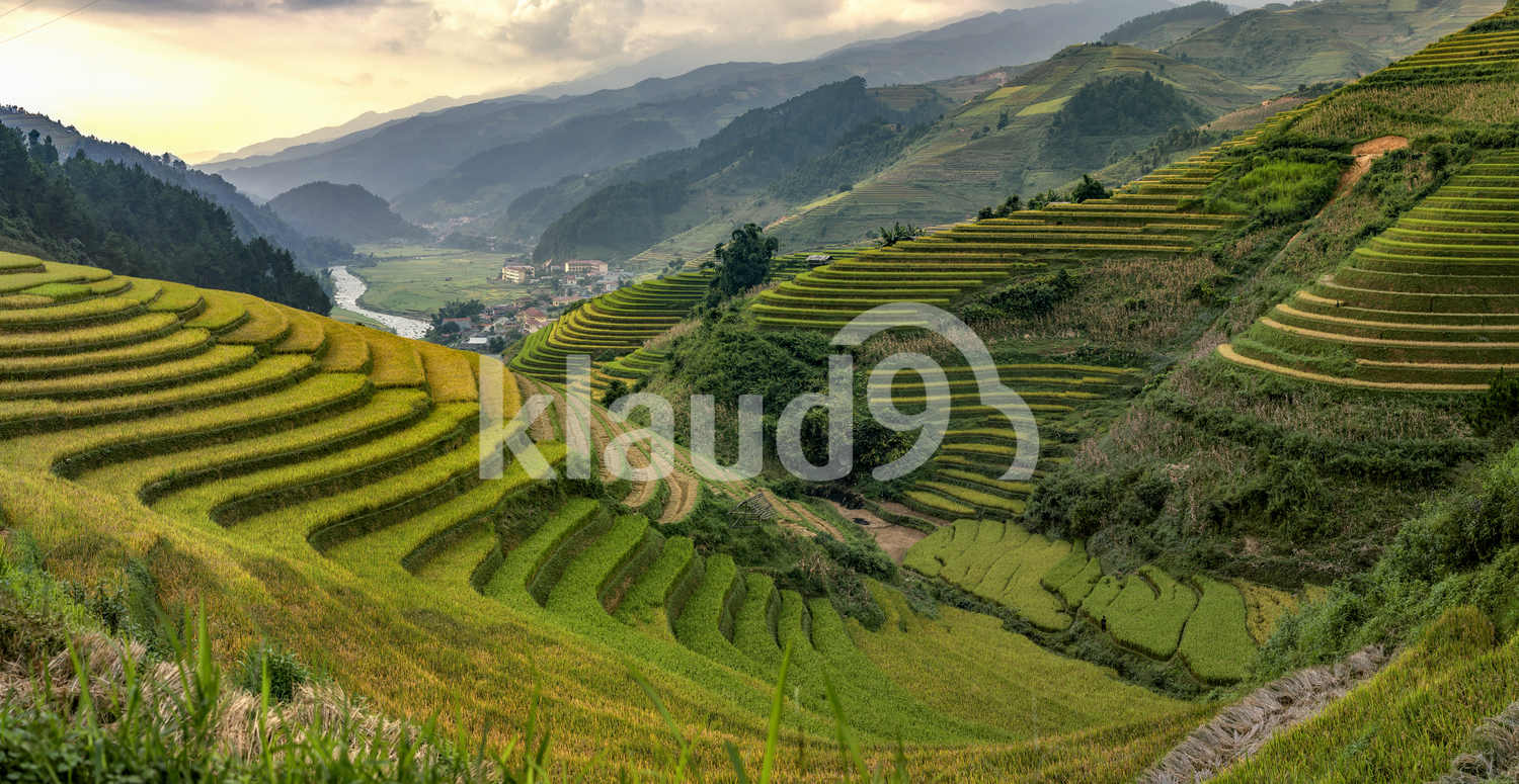 Amazing rice terraces of Mu Cang Chai, YenBai, Vietnam
