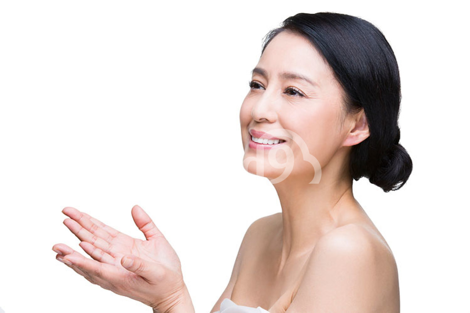 Beautiful mature Chinese woman