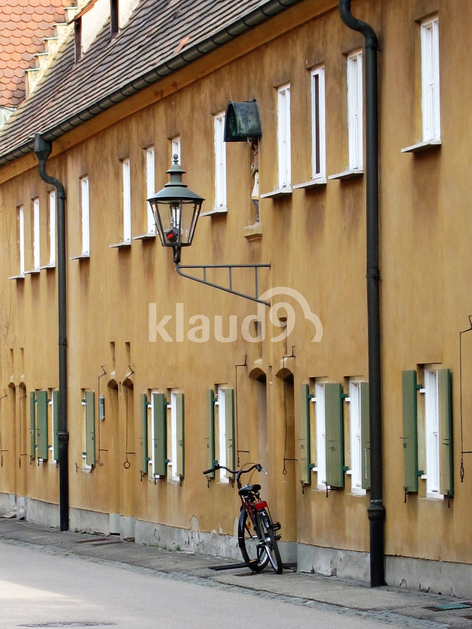 Quiet street with a bicycle